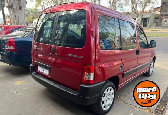 Utilitarios - Peugeot Partner Patagonica 2022 Diesel 100000Km - En Venta