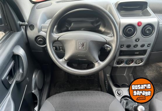 Utilitarios - Peugeot Partner Patagonica 2022 Diesel 100000Km - En Venta