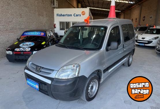Utilitarios - Peugeot PARTNER FURGON MIXTA 2014 Diesel 240000Km - En Venta