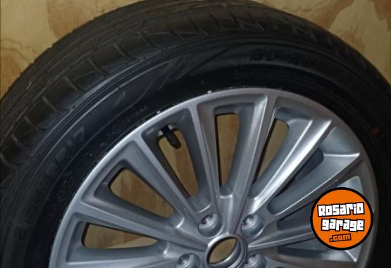 Accesorios para Autos - Vendo llanta original de ford focus 3 + kit antirrobo nuevo - En Venta