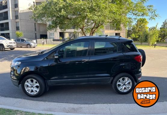 Camionetas - Ford Ford Ecosport Titanium 2016 Nafta 105000Km - En Venta