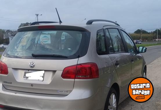 Autos - Volkswagen Suran trendline 2010 GNC 124000Km - En Venta