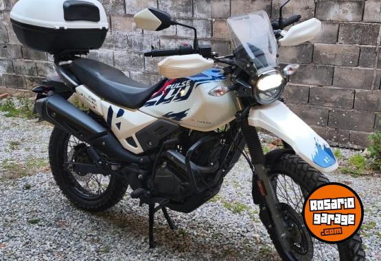 Motos - Hero X-Pulse 200 2023 Nafta 4544Km - En Venta