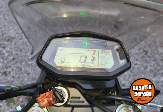 Motos - Hero X-Pulse 200 2023 Nafta 4544Km - En Venta