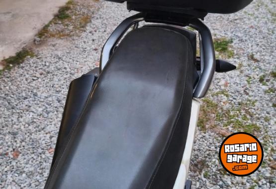 Motos - Hero X-Pulse 200 2023 Nafta 4544Km - En Venta