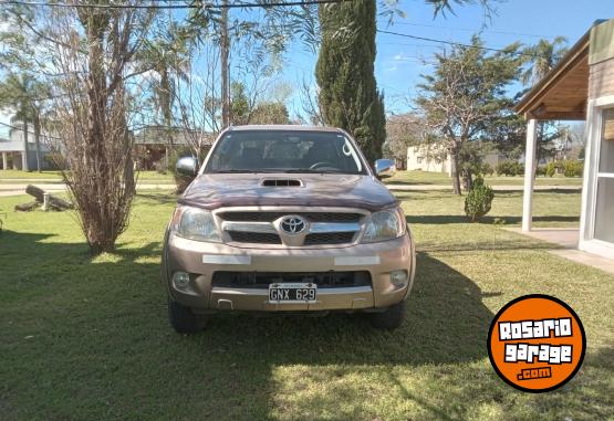 Camionetas - Toyota HILUX SR 4X2 2007 Diesel 130000Km - En Venta
