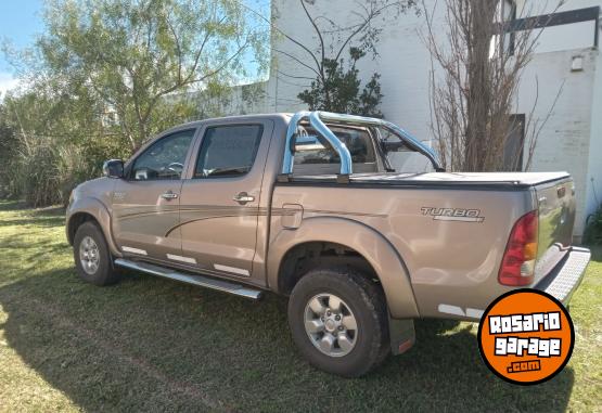 Camionetas - Toyota HILUX SR 4X2 2007 Diesel 130000Km - En Venta