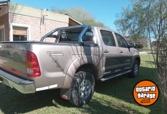 Camionetas - Toyota HILUX SR 4X2 2007 Diesel 130000Km - En Venta