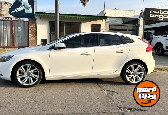 Autos - Volvo V40 T4 Luxury 2013 Nafta 85000Km - En Venta