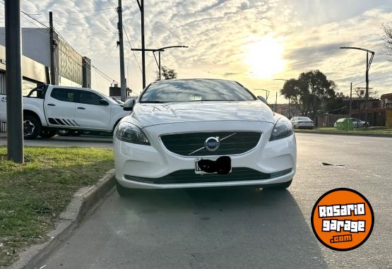 Autos - Volvo V40 T4 Luxury 2013 Nafta 85000Km - En Venta