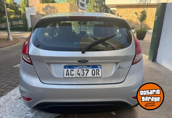 Autos - Ford Fiesta 2017 Nafta 130000Km - En Venta