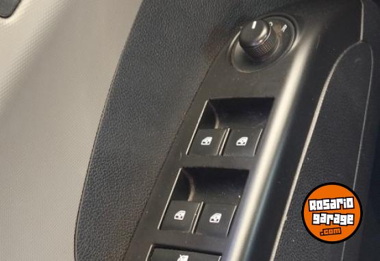Autos - Chevrolet Sonic 2015 Nafta 106000Km - En Venta