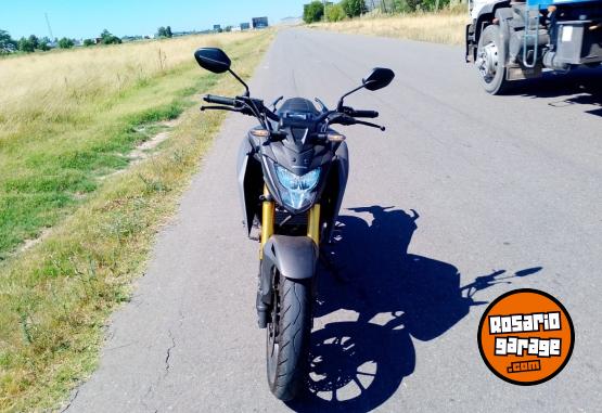 Motos - Honda Cb300 2024 Nafta 1500Km - En Venta