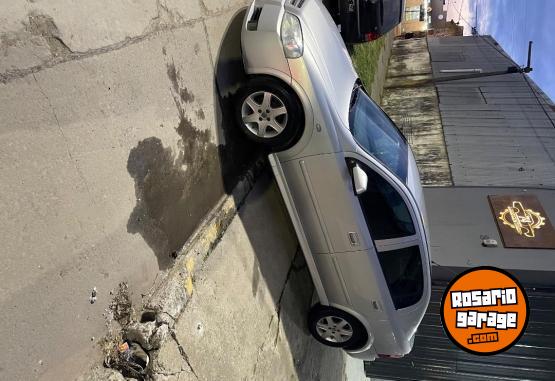Autos - Chevrolet Astra 2.0 2004 GNC 206000Km - En Venta