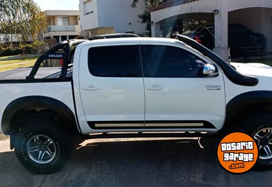 Camionetas - Toyota Hilux c/d srv 3.0 cuero 2014 Diesel 225000Km - En Venta