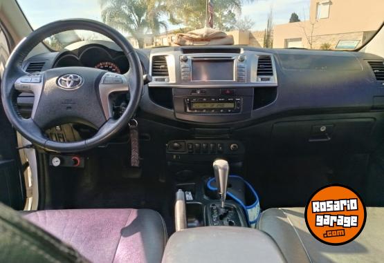 Camionetas - Toyota Hilux c/d srv 3.0 cuero 2014 Diesel 225000Km - En Venta