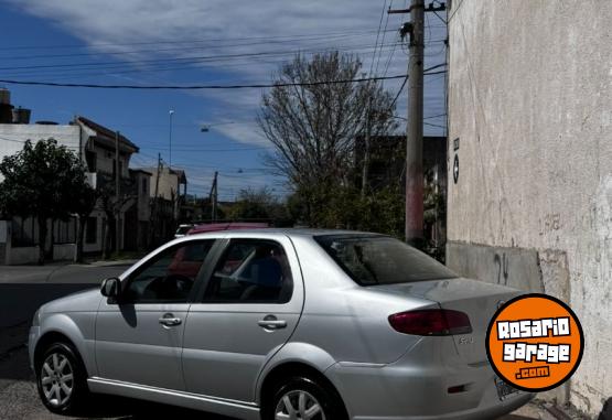 Autos - Fiat Siena E.L 1.4 2015 GNC 177000Km - En Venta