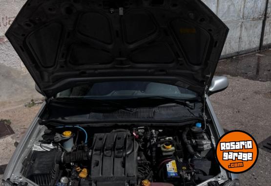 Autos - Fiat Siena E.L 1.4 2015 GNC 177000Km - En Venta