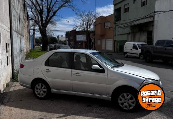 Autos - Fiat Siena E.L 1.4 2015 GNC 177000Km - En Venta
