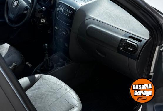 Autos - Fiat Siena E.L 1.4 2015 GNC 177000Km - En Venta