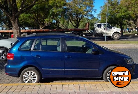 Autos - Volkswagen Suran Emotion 2015 Nafta 140000Km - En Venta