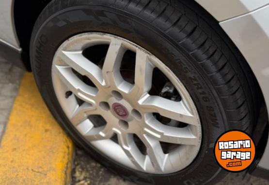 Autos - Fiat Grand Siena 1.6 Dualogic 2014 Nafta 167000Km - En Venta