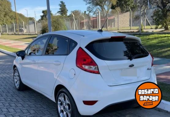 Autos - Ford FIESTA TITANIUM FOCUS 2012 Nafta 158000Km - En Venta
