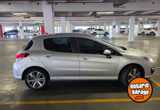 Autos - Peugeot 308 2017 Nafta 67000Km - En Venta