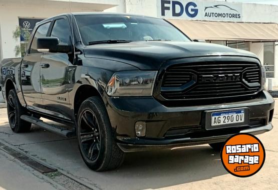 Camionetas - RAM Laramie 5.7L 2023 Nafta 93000Km - En Venta
