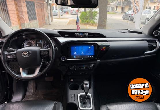 Camionetas - Toyota Hilux srx at 2025 Diesel 45000Km - En Venta