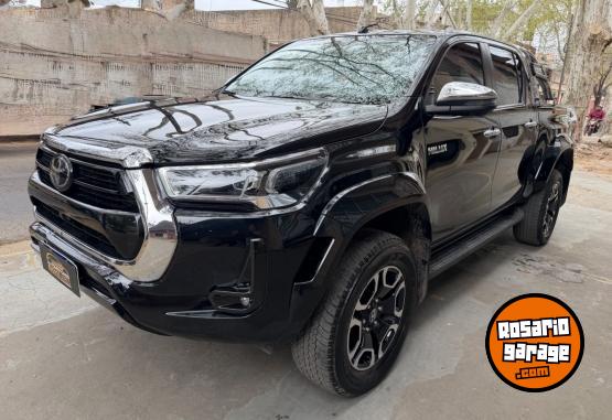 Camionetas - Toyota Hilux srx at 2025 Diesel 45000Km - En Venta