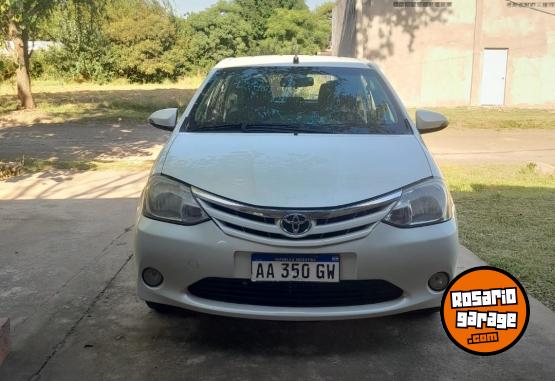 Autos - Toyota Toyota Etios XLS 1.5 6M/T 2016 Nafta 123000Km - En Venta