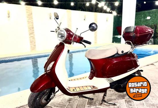 Motos - Zanella Styler exclusive 2019 Nafta 11800Km - En Venta