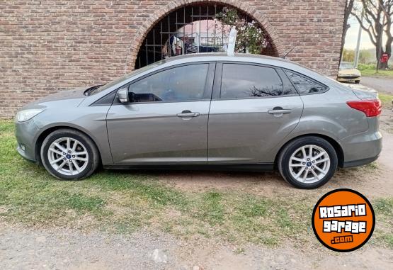 Autos - Ford Focus 2016 Nafta 129000Km - En Venta