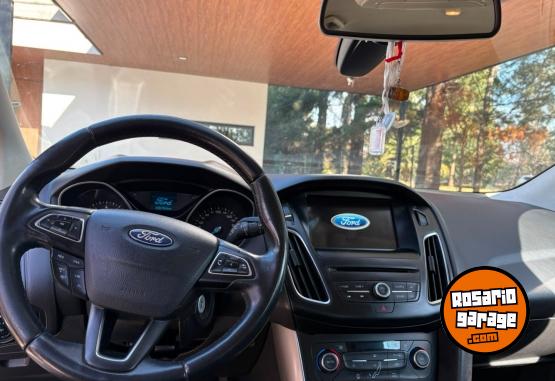 Autos - Ford Focus SE 2019 Nafta 108000Km - En Venta