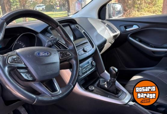 Autos - Ford Focus SE 2019 Nafta 108000Km - En Venta