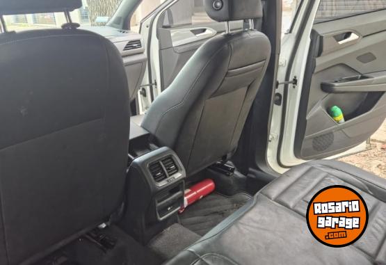 Camionetas - Volkswagen Taos 2021 Nafta 61200Km - En Venta
