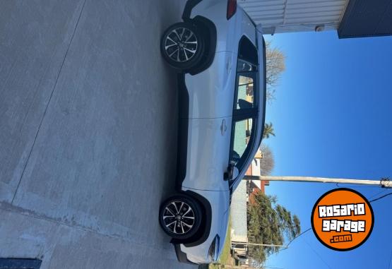 Autos - Toyota Corolla Cross SEG 2023 Nafta 6000Km - En Venta