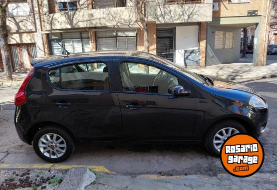 Autos - Fiat PALIO ATTRACTIVE 2013 Nafta 116000Km - En Venta