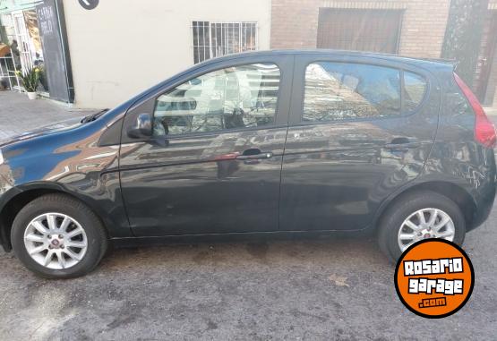 Autos - Fiat PALIO ATTRACTIVE 2013 Nafta 116000Km - En Venta