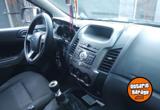 Camionetas - Ford Ford ranger xlt 4x4 2013 Diesel 247000Km - En Venta