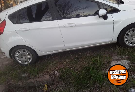 Autos - Ford Fiesta 2015 GNC 127000Km - En Venta