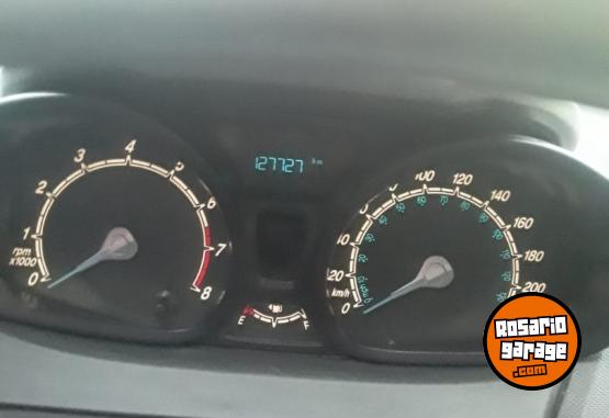 Autos - Ford Fiesta 2015 GNC 127000Km - En Venta