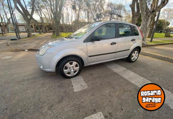 Autos - Ford Fiesta 2010 Nafta 212000Km - En Venta