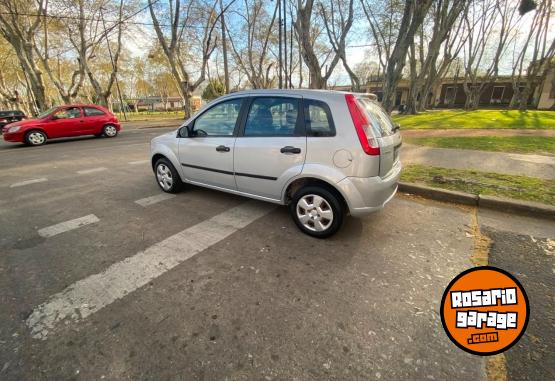 Autos - Ford Fiesta 2010 Nafta 212000Km - En Venta