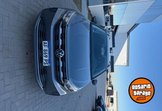 Autos - Volkswagen Nivus 2023 Nafta 42000Km - En Venta