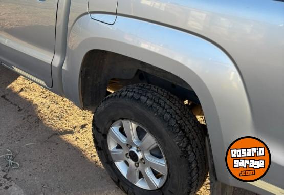 Camionetas - Volkswagen Amarok 2014 Diesel 201000Km - En Venta