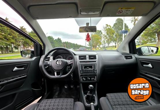 Autos - Volkswagen Suran 2017 GNC 122000Km - En Venta