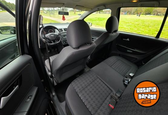 Autos - Volkswagen Suran 2017 GNC 122000Km - En Venta