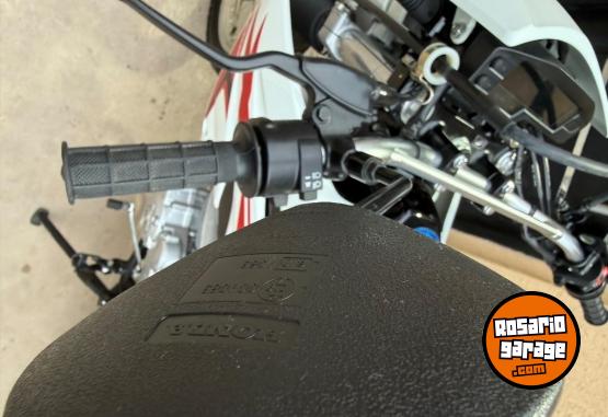 Motos - Honda XR 250 2024 Nafta 1500Km - En Venta